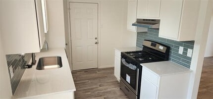 1009 Shorecrest Dr in Garland, TX - Building Photo - Building Photo