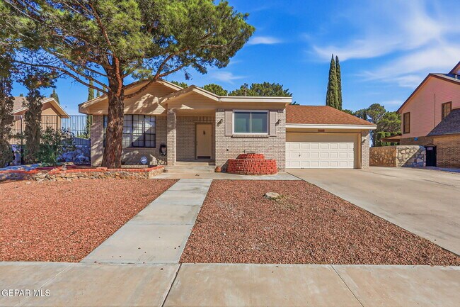 2356 Juliette Low Dr in El Paso, TX - Building Photo - Building Photo