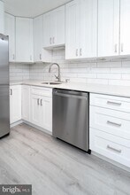 8340 Greensboro Dr in McLean, VA - Building Photo - Building Photo