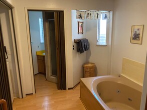 847 Clement St in South Lake Tahoe, CA - Building Photo - Building Photo