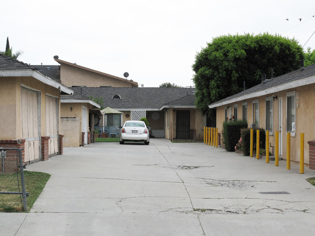 10806 A,B Elliott Ave in South El Monte, CA - Building Photo - Building Photo
