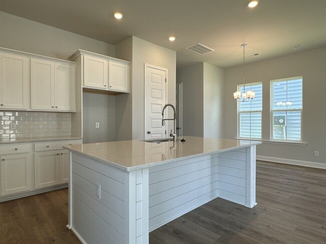 property at 1931 Longhorn Ln