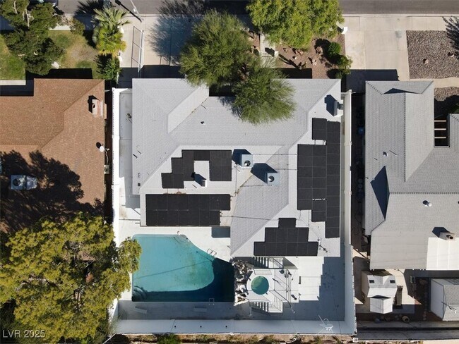 property at 1600 Eaton Dr