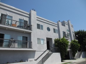 11369 Pearl St in Los Angeles, CA - Foto de edificio - Building Photo