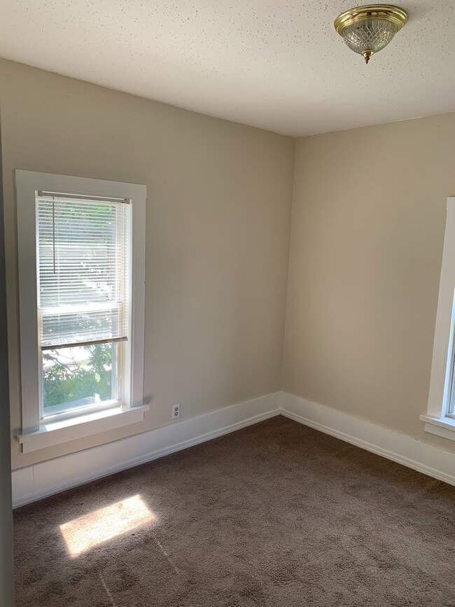 property at 2809 South Ave