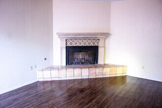 1605 Common Dr, Unit C in El Paso, TX - Building Photo - Building Photo