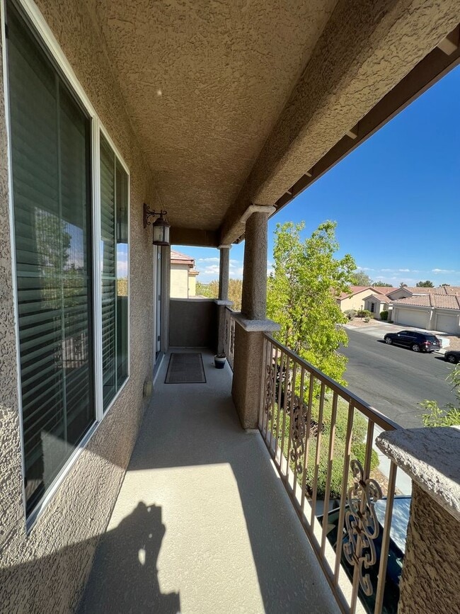 8312 Jo Marcy Dr in Las Vegas, NV - Building Photo - Building Photo
