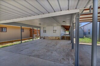 6516 Blue Water Ct in Granbury, TX - Building Photo - Building Photo