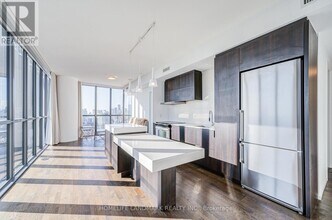 101-3101 Charles St E in Toronto, ON - Building Photo - Building Photo