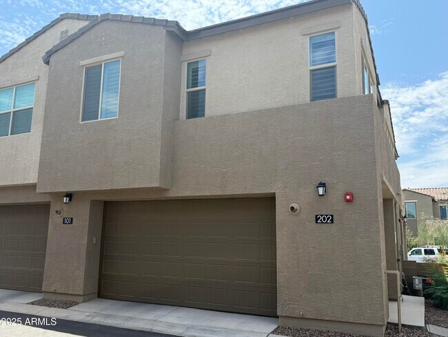 734 E Doral Ave in Gilbert, AZ - Building Photo - Building Photo