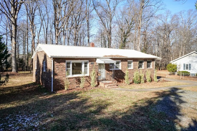 property at 518 Buttonwood Dr