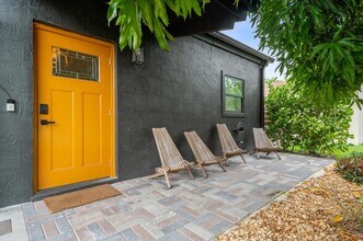 2385 Zeder Ave in Delray Beach, FL - Foto de edificio - Building Photo
