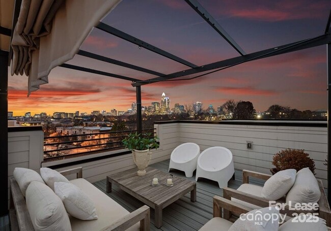 property at 902 Van Every St