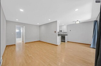 2025 California St, Unit 8 in Mountain View, CA - Building Photo - Building Photo