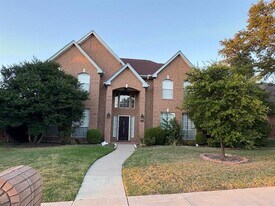 2113 Cannes Dr in Plano, TX - Building Photo
