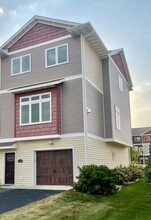 2161 Rolling Green Ln in North Mankato, MN - Building Photo - Building Photo