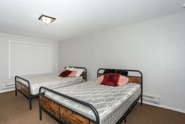 property at 815 Columbine Rd