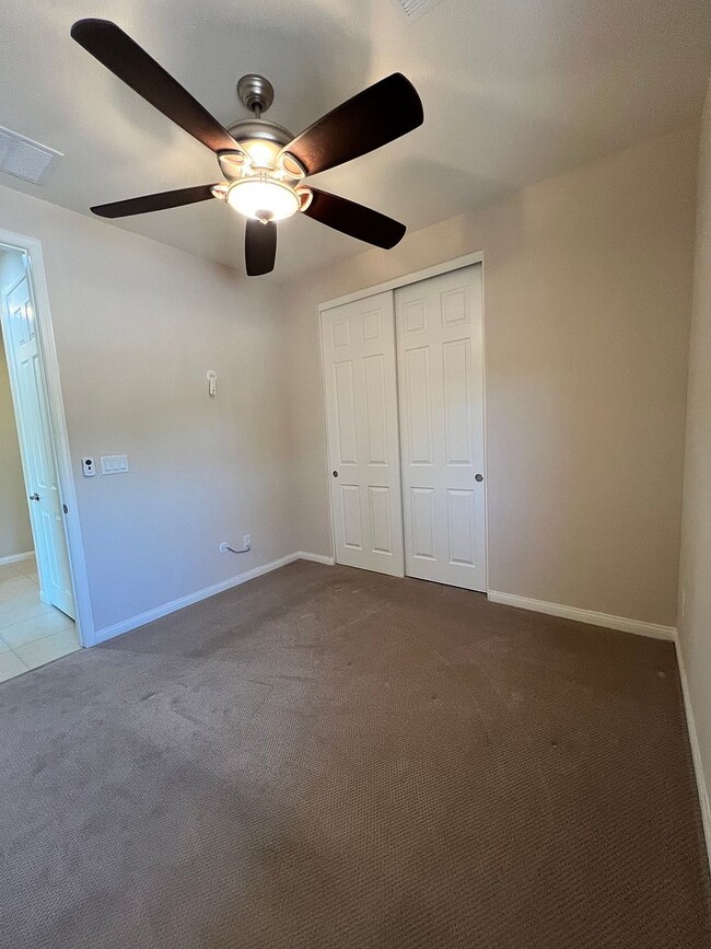 10515 Oak Terrace Ave in Las Vegas, NV - Building Photo - Building Photo