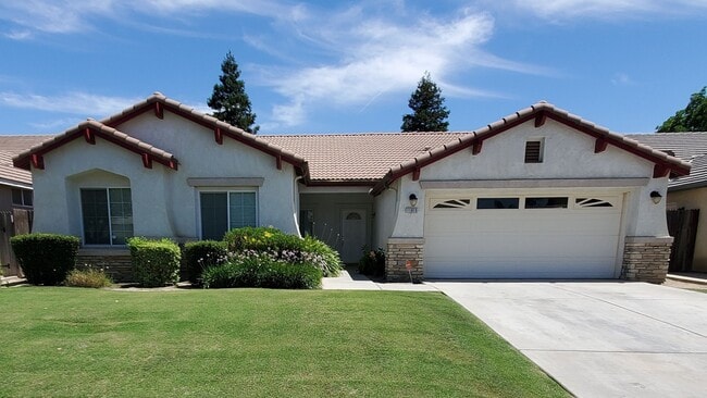property at 11015 Claro De Luna Dr