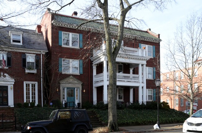 2923 Monument Ave in Richmond, VA - Building Photo - Building Photo
