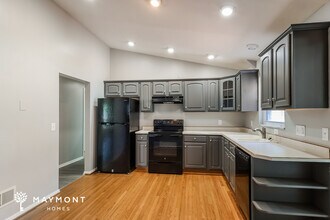 2011 Claudia Ct in Cincinnati, OH - Building Photo - Building Photo