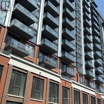 75 James St S in Hamilton, ON - Building Photo