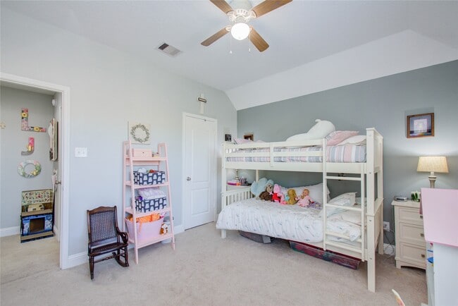 property at 19 Canterborough Pl