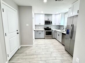 1412 Ave M in Nederland, TX - Building Photo - Building Photo