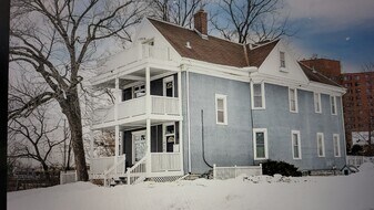 926 13th Ave S, Unit 2 in Minneapolis, MN - Building Photo