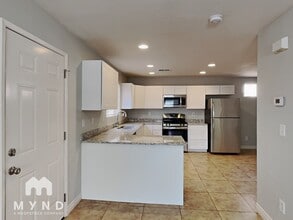 2281 Hidden View St in Las Vegas, NV - Building Photo - Building Photo