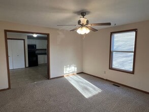 1439 N Texas Ave in Springfield, MO - Building Photo - Building Photo