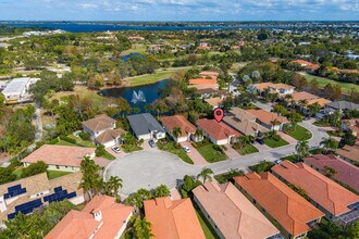 844 SW Pebble Ln in Palm City, FL - Building Photo - Building Photo