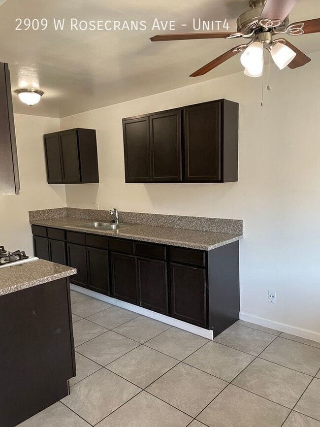 property at 2909 W Rosecrans Ave