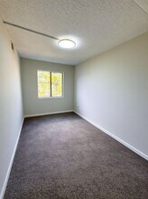 5756F Village Green Dr in Alexandria, VA - Building Photo - Building Photo