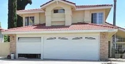 property at 25961 Hinckley St
