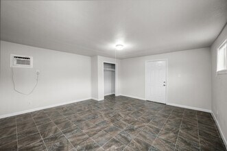5519 Chapman St, Unit 2 in Houston, TX - Building Photo - Building Photo