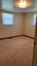 3024 Glendwell Rd in Steubenville, OH - Foto de edificio - Building Photo