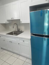 471 NW 32nd Ct in Miami, FL - Building Photo - Building Photo