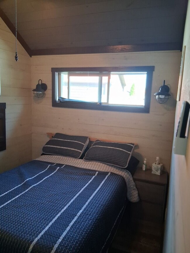 31 Rest Awhile Ln in Flat Rock, NC - Building Photo - Building Photo