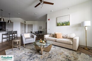 5811 Main St in McCordsville, IN - Building Photo