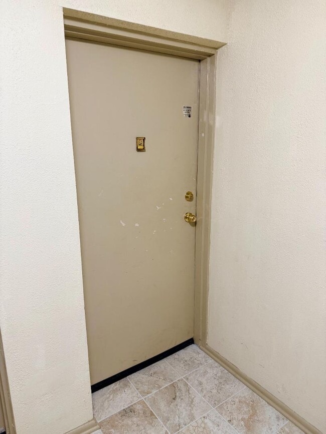 5 Suntop Ct in Baltimore, MD - Building Photo - Building Photo