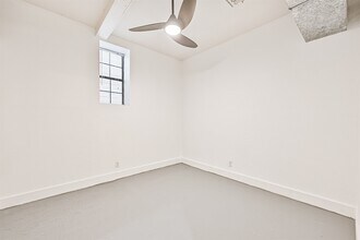 2201 48th St in Galveston, TX - Building Photo - Building Photo