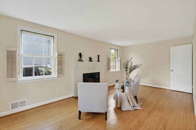 624 22nd St S in Arlington, VA - Building Photo - Building Photo