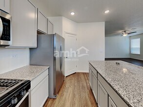 465 Pebble Beach Run in New Braunfels, TX - Building Photo - Building Photo
