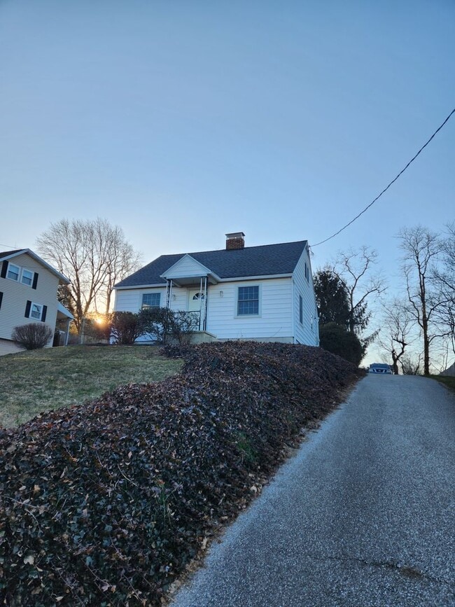 344 Woodland View Dr in York, PA - Building Photo - Building Photo