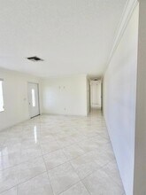 2594 West End Rd in West Palm Beach, FL - Building Photo - Building Photo