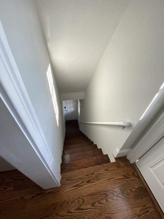 3 Hamilton Rd Apartments and Nearby Somerville Apartments For Rent