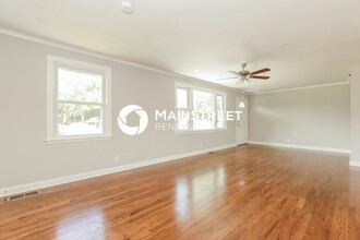606 Tuckahoe Dr in Nashville, TN - Building Photo - Building Photo