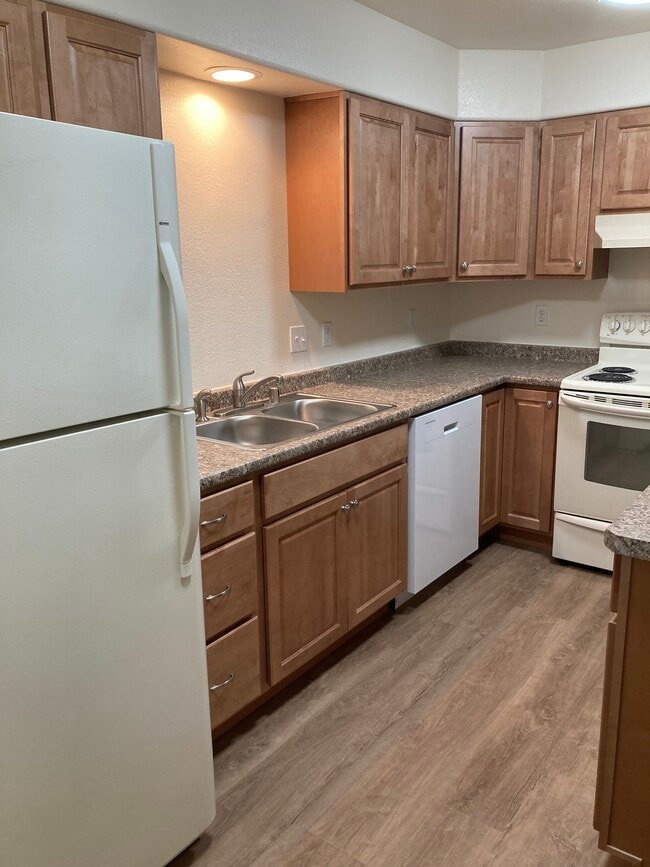 712 W 47th Ave, Unit #1