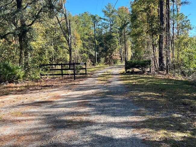 4441 Hwy 196 W in Ft Stewart, GA - Building Photo - Building Photo